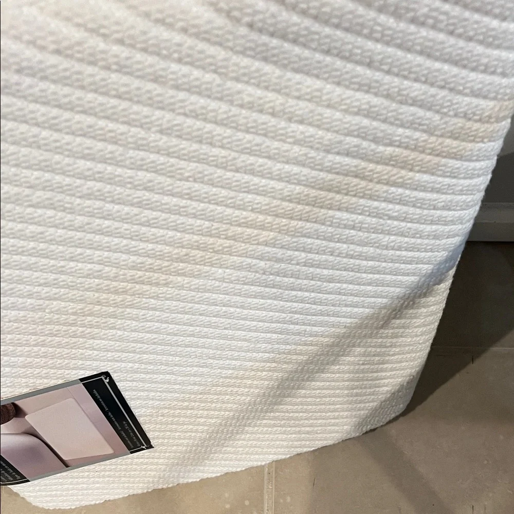 Cotton Memory Foam White Quilted Bath Mat